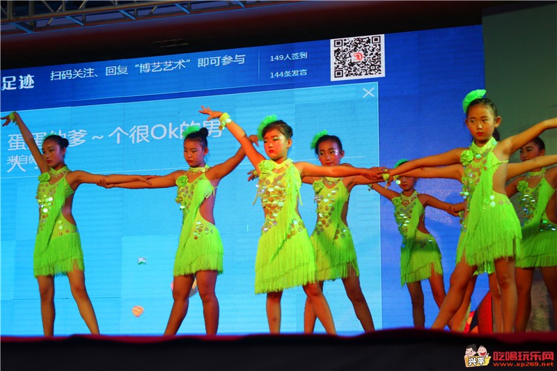 小人物 国际范.JPG