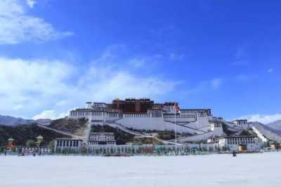 一生必去一次西藏，经过色达、稻城亚丁，走不一样的川藏南线
